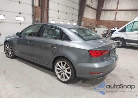 2015 Audi A3 2.0T Premium z USA, uszkodzony, nr VIN WAUBFGFFXF1065420
